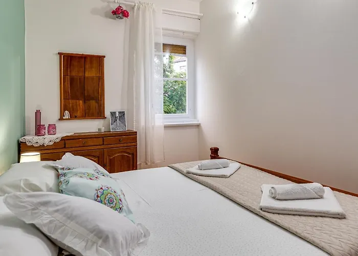 'olivia' Apartment *
